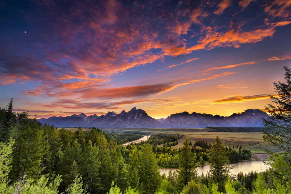 sunset at Snake River Overlook in Grand Teton National Park, WY