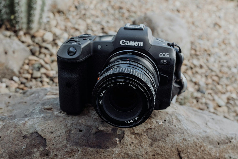 canon eos r5 with minolta lens